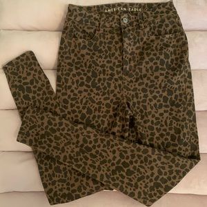 American Eagle Cheetah Jeggings Hi Rise